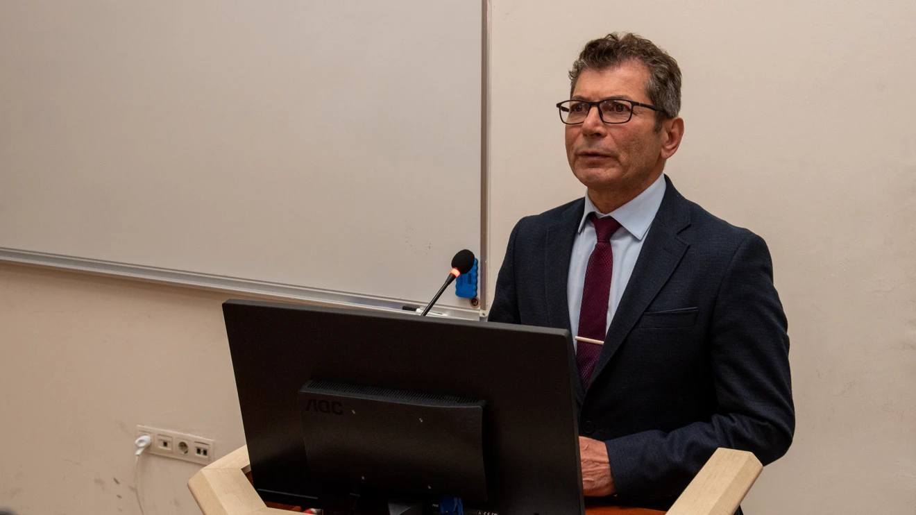 Selçuk Tıp'ta Akademik Kurul Toplantısı yapıldı